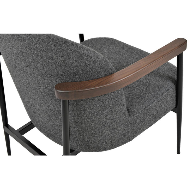 Bloomy Lounge Chair