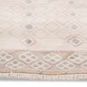 Heirloom Transitional Beige Rug