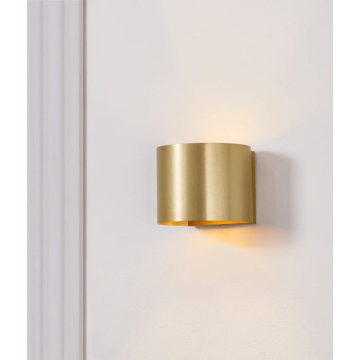 Kyan Sconce