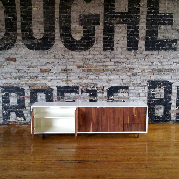 Mondo Grande Walnut Front Media Unit