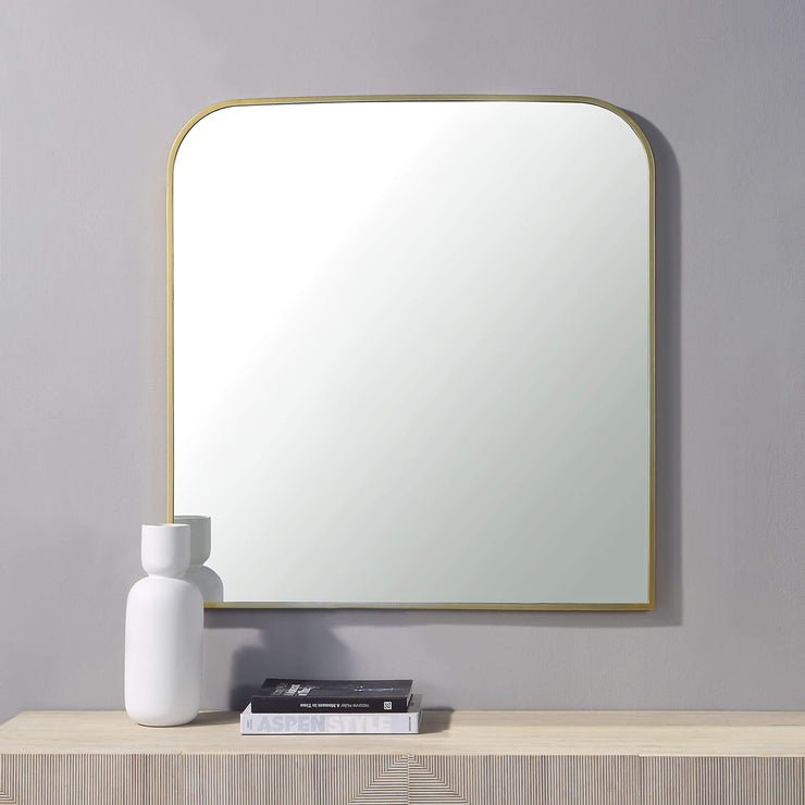 Nadia Mirror