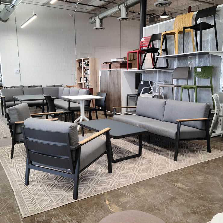 Simmons Conversational Set - Outdoor Furniture Set